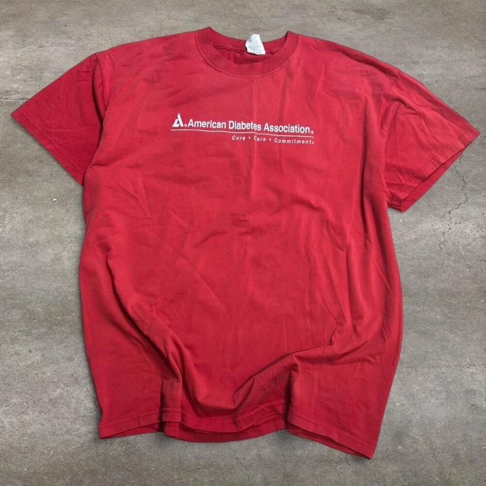 Gildan Men's Red T-shirt
